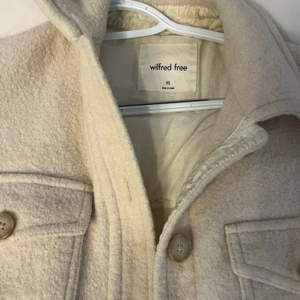 Aritzia (Wilfred free) shacket size XS